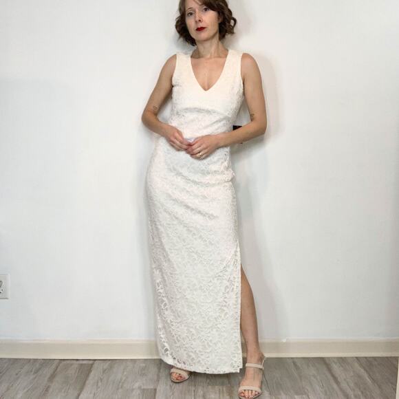 NWT MARINA white lace gown back cutout maxi side slit v-neck romantic 2689 - Picture 2 of 13